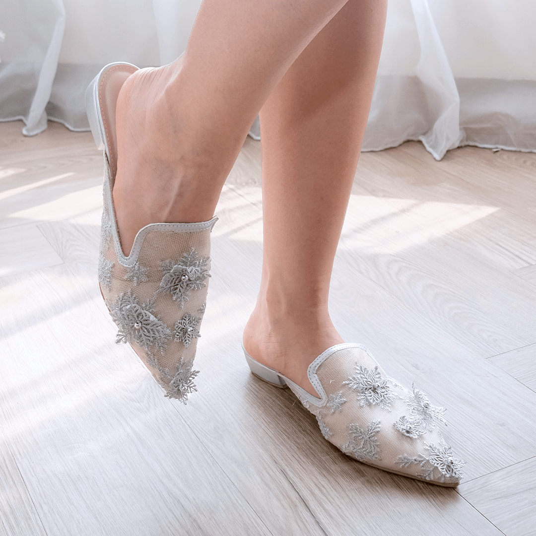 LACE LYNELLE WINTER WONDERLAND HEELS ZIAH